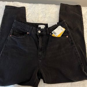 Black H&M mom jeans